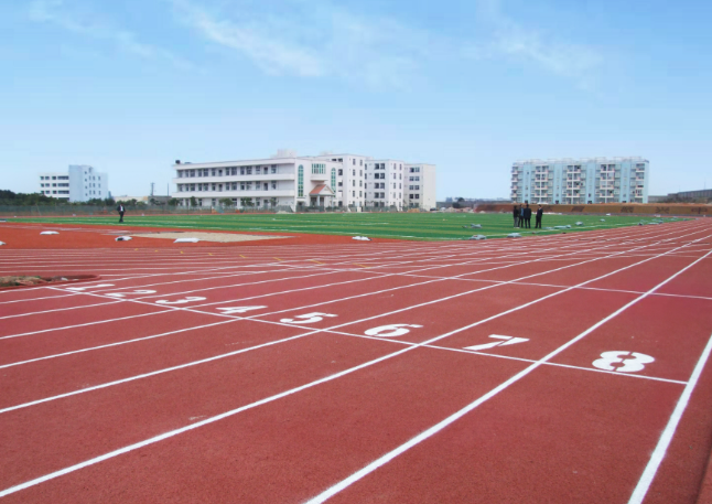  體育場(chǎng)塑膠跑道的施工要求