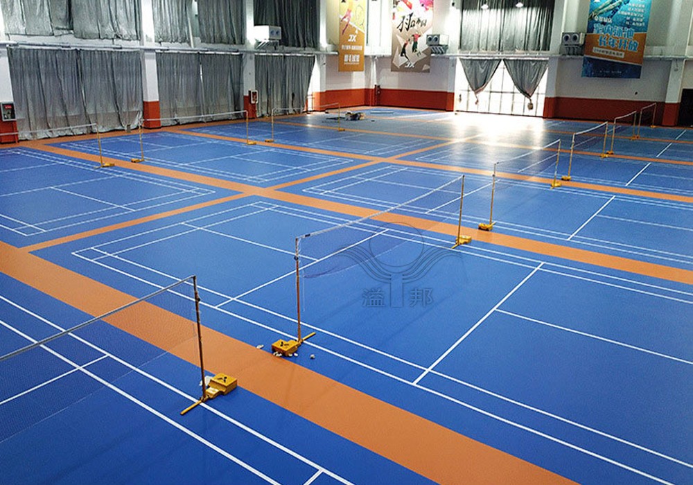 開羽毛球館需要多少錢