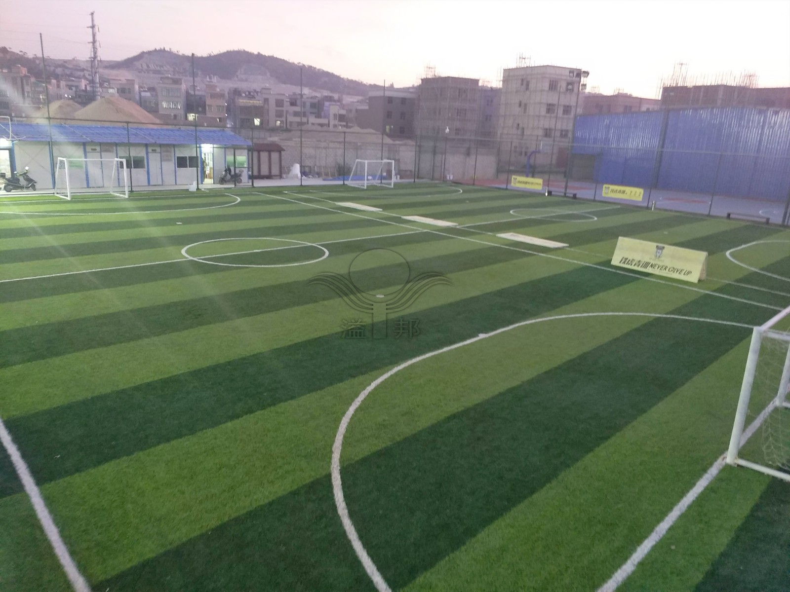 足球場人造草 足球場人造草