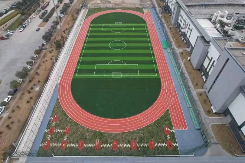 日善廠區300米跑道、足球場效果圖